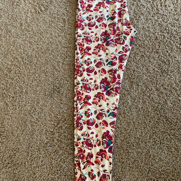 LulaRoe TC leggings - Picture 1 of 3